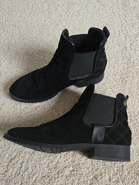 Steve Madden Black pull on ankle boots/ Peyyton